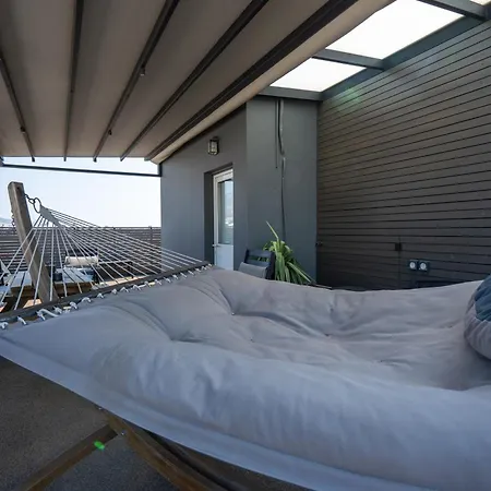 Luxury Penthouse With Private Rooftop - Acropolis View *
