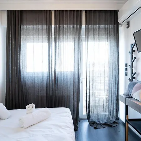 Luxury Penthouse With Private Rooftop - Acropolis View Apartment *