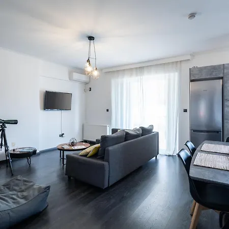 Luxury Penthouse With Private Rooftop - Acropolis View Apartment *