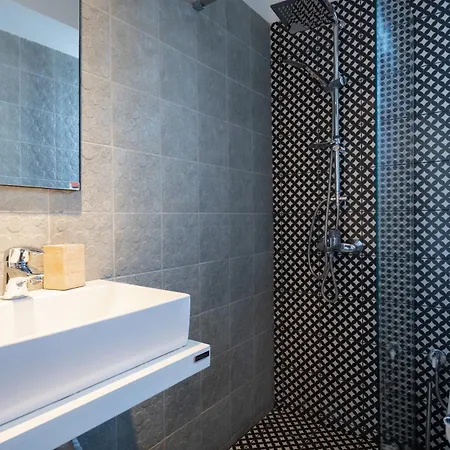 Luxury Penthouse With Private Rooftop - Acropolis View Apartment